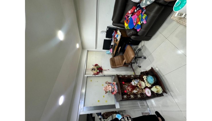 GẤP GẤP BÁN NHÀ 3PN QUẬN 6 NGAY CHỢ PHÚ LÂM 5M x12M VỚI 2 MẶT TIỀN HẺM THÔNG TỨ TUNG CHỈ NHỈNH 4 TỶ