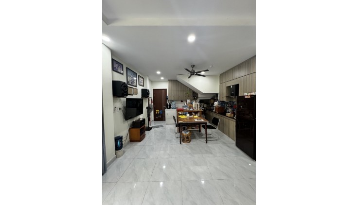 N13- CHDV NGUYỄN TRỌNG TUYỂN - PHÚ NHUẬN - HXH - 134M2 - 7Pn - NỞ HẬU - GIÁ 12 tỷ 5