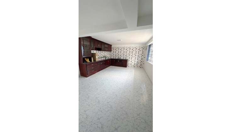 MT LÔ GÓC KINH DOANH ĐỈNH NGAY TẠ QUANG BỬU 67 M2 ( 4.2 X 16) CHỈ 16 TỶ ,VUÔNG A4, 5 TẦNG, 7PN HOÀN CÔNG ĐỦ.