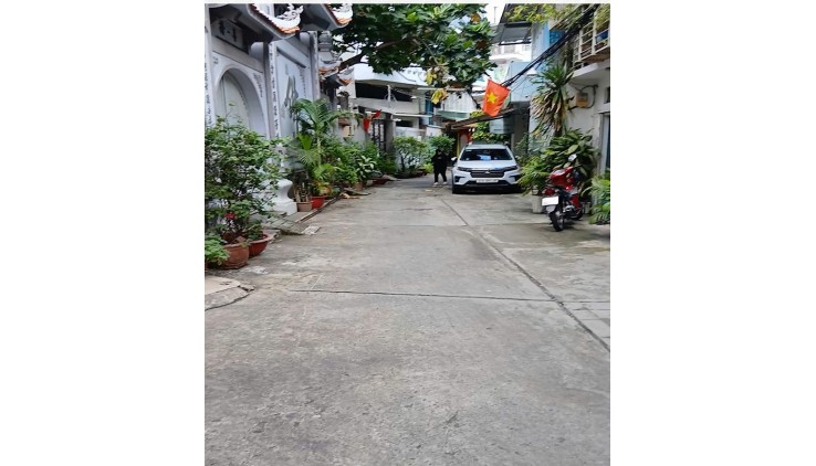 Bán nhà đường Cách Mạng Tháng 8, P13, Quận 10, 64m2, 2 tầng, chỉ 7,x tỷ