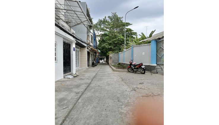 Bán nhà đường Cách Mạng Tháng 8, P10, Q3, 122m2, 2 tầng, ngang 6m, nở hậu, giá rẻ