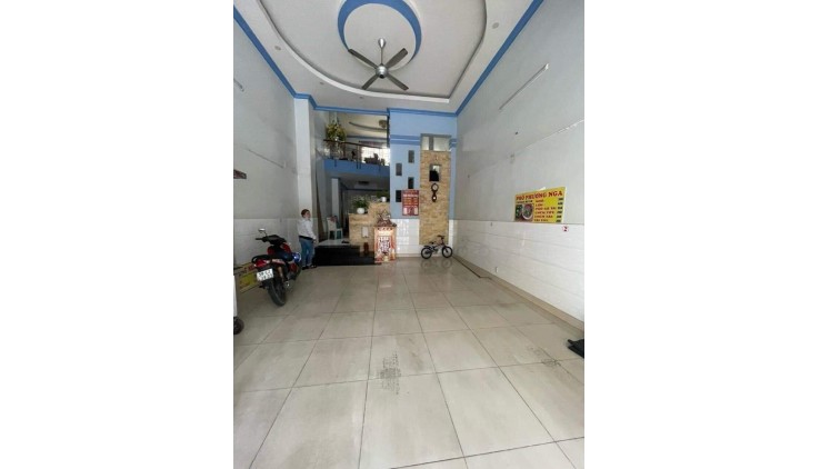 Cho thuê nhà mặt tiền Văn Cao 99m2 3 Lầu+ST, 29Triệu, gần trường GTVT