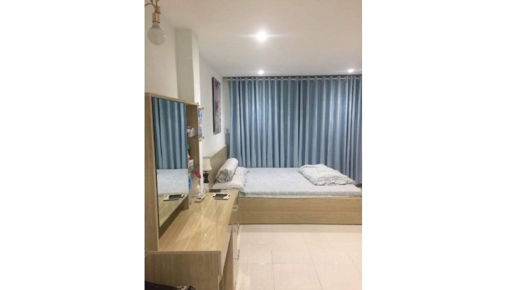 Chủ gửi bán gấp căn nhà hẻm 116 tô hiến thành 2 tầng 29m2 Quận 10 dài 9 p15