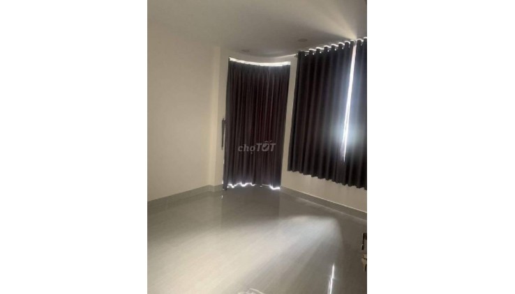 Bán nhà đẹp 4 tầng hẻm 493 CMT8 ngay trung tâm Quận 10 36M2