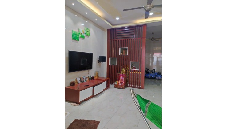 Bán nhà Tân Chánh Hiệp Quận 12, 89m2, 3 tầng,hẻm xe tải. Gía 3,5 Tỷ.