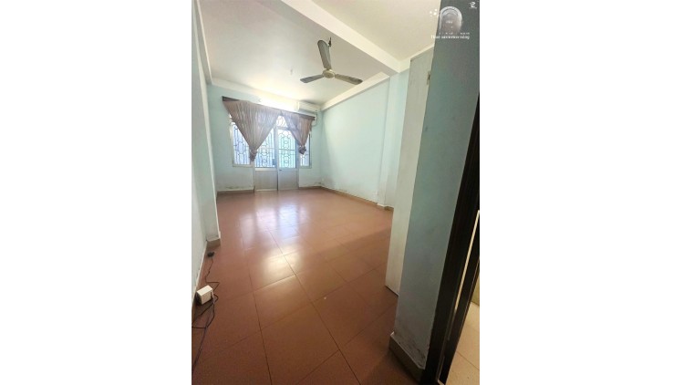 Cho thuê nhà mặt tiền đường Cộng Hòa, Tân Bình - Gần vòng xoay Lăng Cha Cả
