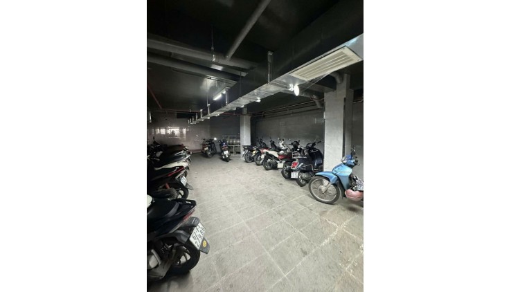 Bán gấp vạn phúc city, dt 319, 1 hầm, 5 tầng, thu nhập khủng gần 2 tỷ/ năm. gía 60  tỷ. làm việc trực tiếp người đứng tên sổ, bớt lộc.