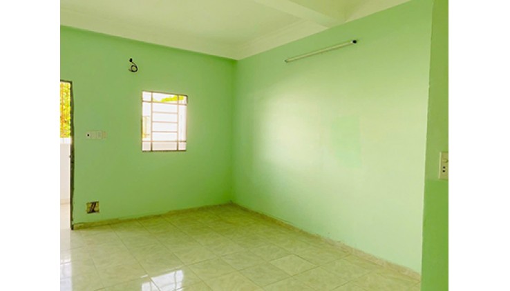 Bán đấu giá tài sản khách hàng Vietcombank, Đất 184 m2,nhà 413,5 m2 ( 3 Tâng ).
