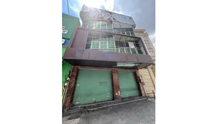 Cho thuê nhà nguyên căn mặt tiền đường Lạc Long Quân, Tân Bình