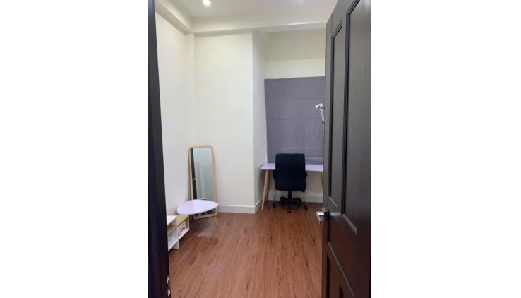 NHÀ MỚI ĐẸP NGAY CHỢ PHẠM VĂN HAI, GIÁP QUẬN 10 VÀ PHÚ NHUẬN - ÔTÔ ĐẬU CỬA - 4 TẦNG - 4PN HOÀN CÔNG ĐỦ, TẶNG NỘI THẤT - GIÁ 6.5TỶ