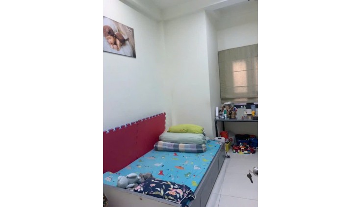 NHÀ MỚI ĐẸP NGAY CHỢ PHẠM VĂN HAI, GIÁP QUẬN 10 VÀ PHÚ NHUẬN - ÔTÔ ĐẬU CỬA - 4 TẦNG - 4PN HOÀN CÔNG ĐỦ, TẶNG NỘI THẤT - GIÁ 6.5TỶ