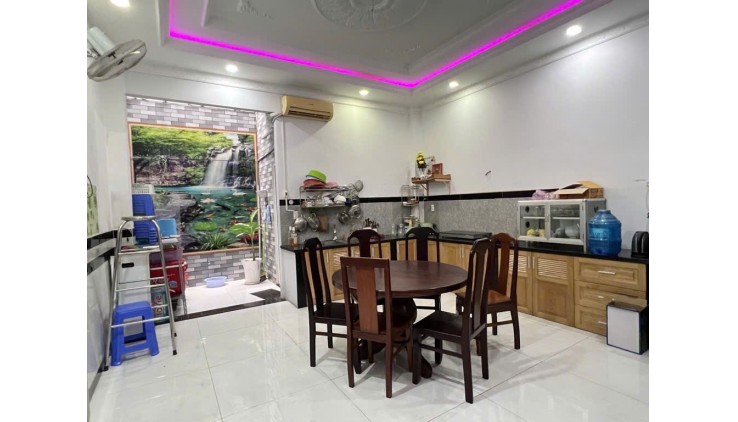 MẶT TIỀN VIP LÊ VĂN KHƯƠNG - NGANG 5.3M, 180M2, 4 TẦNG - PHÙ HỢP KINH DOANH ĐA NGÀNH.