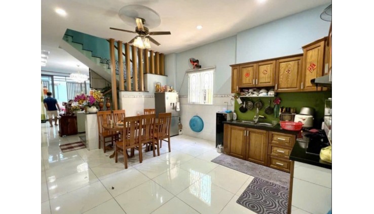 NHÀ DIỆN TÍCH LỚN - 68M2 - HẺM XE HƠI - SƠN KỲ. GIÁ 6,2 TỶ TL