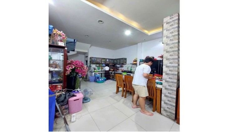 Bán nhà Tân Kỳ Tân Quý, Bình Tân, vừa ở vừa kinh doanh, ngang 5m x 12m, chỉ 5.7 tỷ