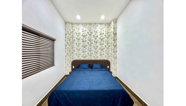 HXM CHỦ BÁN GẤP CĂN NHÀ Ở TRUNG TÂM BÌNH THẠNH- 4.5ty - 4x12 1 Trệt 3 lầu - Gần khu doanh sầm uất Lh: 0909556870