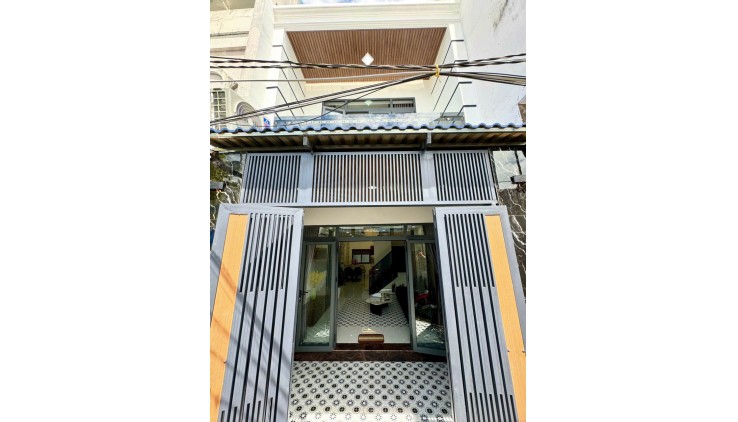 HXM CHỦ BÁN GẤP CĂN NHÀ Ở TRUNG TÂM BÌNH THẠNH- 4.5ty - 4x12 1 Trệt 3 lầu - Gần khu doanh sầm uất Lh: 0909556870