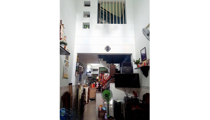 Bán nhà 1/ hẻm oto lũy Bán Bích  quận Tân Phú 44m2- 4 tang chỉ 4.5 tỷ TL