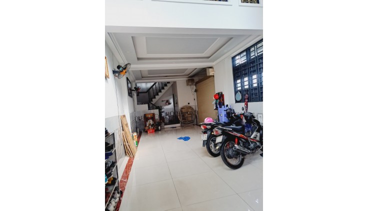 Bán nhà MTKD 6M thông ngay Gò Xoài quận Bình Tân 4 x 12-5 tang chỉ 5.9 tỷ Tl