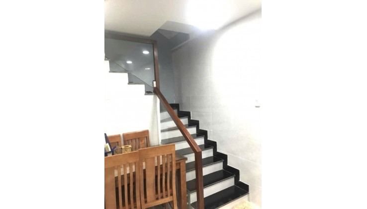 Bán gấp nhà Lưu Chí Hiếu Tây Thạnh Tân Phú sát mặt tiền 58m2 ,2 Tầng Nhỉnh 3 tỷ
