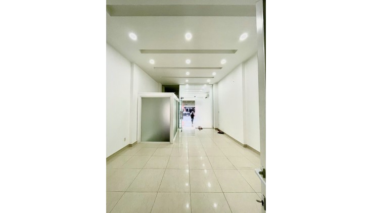 CHO THUÊ MẶT BẰNG Ngang 5mx18m, sầm uất nhất phố Hoàng Văn thụ