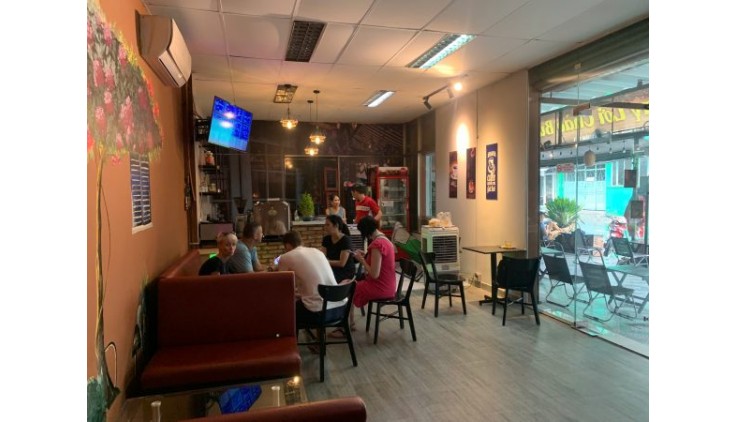 Quận 11 , Quán Đẹp MT đường đông ! Chính chủ Cần Sang Quán Cafe, MB đẹp ngang 16m x 12m, Tel : 0938692184 ( chính chủ )