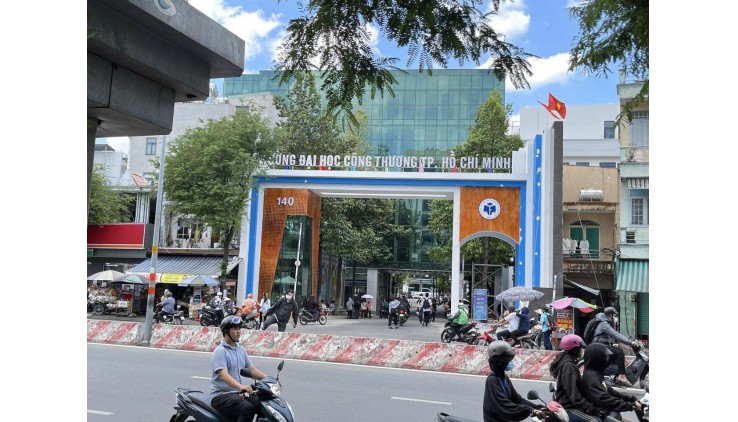 Cần sang mặt bằng tại Quận Tân Phú – Hồ Chí Minh vào kinh doanh ngay