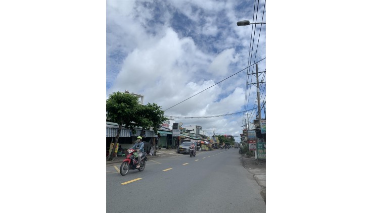 HÀNG HIẾM KHÔNG CÓ CĂN THỨ 2, CHỦ GẤP LẮM RỒI GIẢM THÊM 150 TRIỆU , GIÁ NHỈNH 6 T. Ỷ. CÓ THỂ TÁCH THÀNH 2 SỔ 2 CĂN NHÀ. BEF6CA