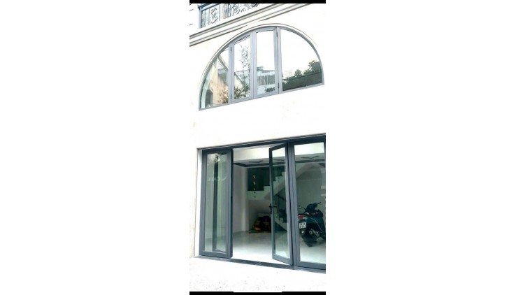 Chính chủ bán nhà Lê Quang Định-4*14-hầm+3 4 tầng-thang máy-giá 10 tỷ