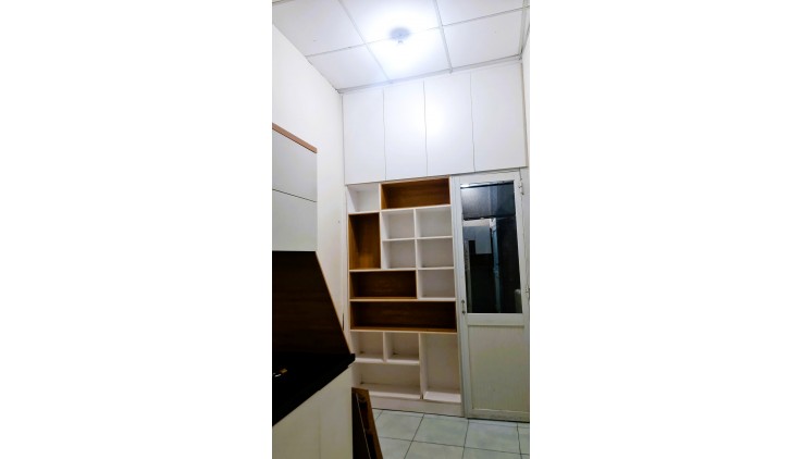 Cho thuê mặt bằng 40m2 mặt tiền đường Tô Ngọc Vân Linh Đông