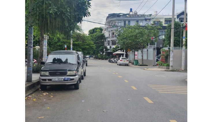 Bán đất tặng nhà mặt tiền đường 14m – Tân Phú. DT 4x20m, đúc 3 tấm chỉ hơn 8 tỷ