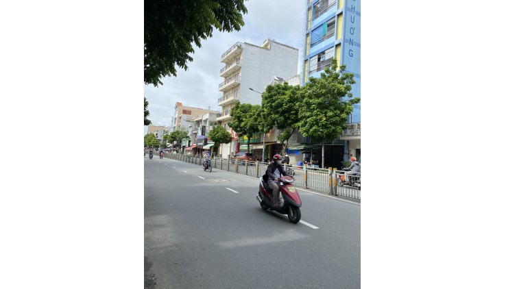 Bán nhà đẹp MTKD 30m Lũy Bán Bích quận Tân Phú 5 x 14- 5 tầng chỉ 15 tỷ TL