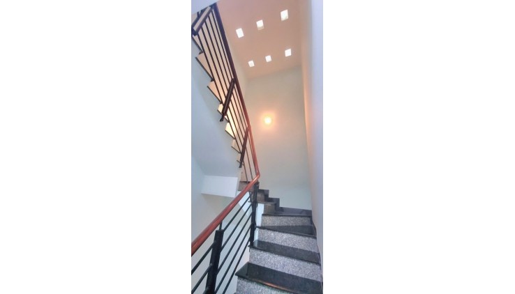 Bán Gấp nhà Đ 8 ngay AEON Tân Phú hẻm 8m thông Kinh Doanh 64m2 ,23 Tầng Nhỉnh 6 tỷ xíu
