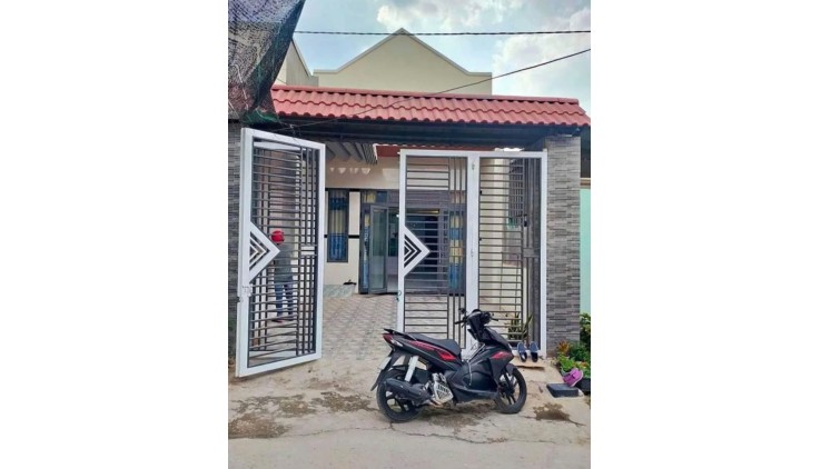 CÒN DUY NHẤT 1 CĂN CẤP 4 VÒNG XOAY AN LẠC ĐI XUỐNG CHÚT XÍU, CHỦ  NGỘP BÁN NHANH CÓ THƯƠNG LƯỢNG THÊM, NHÀ CHÍNH CHỦ