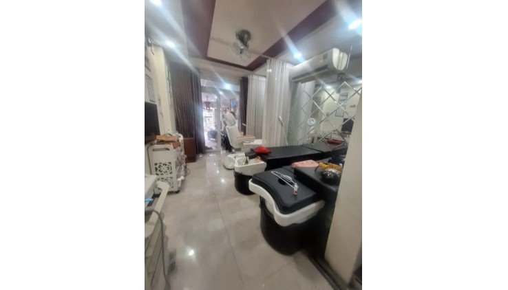 Nhà Mới Mặt Tiền Kinh Doanh - Diện Tích 60m² - Nội Thất Hiện Đại - Chỉ 6,5 Tỷ