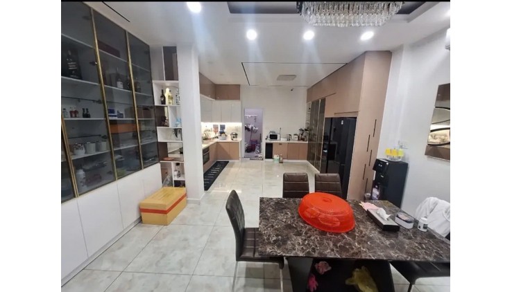Nhà Mới Mặt Tiền Kinh Doanh - Diện Tích 60m² - Nội Thất Hiện Đại - Chỉ 6,5 Tỷ