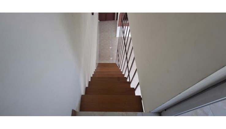 Nhà mới ở ngay, hxH, Dtsd 75m2, 38m2 ( 5 x 8 ), Trường Thọ , Thủ Đức, chỉ 3ty nhỉnh