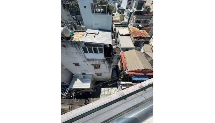 Mặt tiền căn góc Ngang 3.7 x nở 4m Dài5.2 m, Đúc 5 tấm chỉ 3 tỷ Q4
Hẻm 4 m thông thẳng 1 trục
