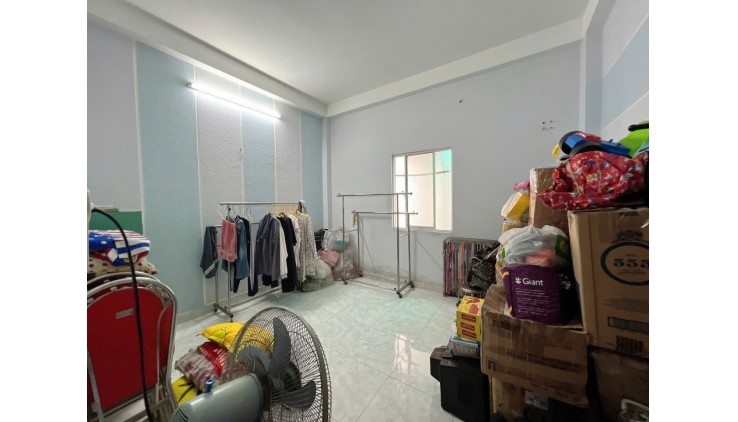 Bán Gấp nhà Đất Mới gần ngã tư 4 xã bệnh viện Bình Tân hẻm 5m 1 sẹc 57m2 ,4Tầng Nhỉnh 5 tỷ