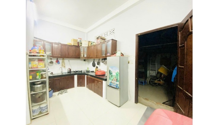Bán nhà 4pn 122m2 2 tầng dài 23m Huỳnh Tấn Phát ô tô quận 7