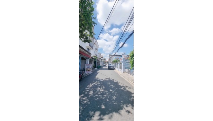 Bán nhà ô tô tránh 80m2 4pn dòng tiền Huỳnh Tấn Phát Quận 7