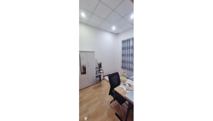 Bán nhà ô tô tránh 80m2 4pn dòng tiền Huỳnh Tấn Phát Quận 7