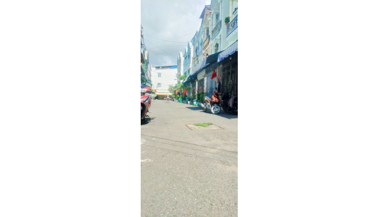 Nhà Nguyễn Thị Búp 52m2, 4 tầng, ngộp3 tỷ Tân Chánh Hiệp Quận 12