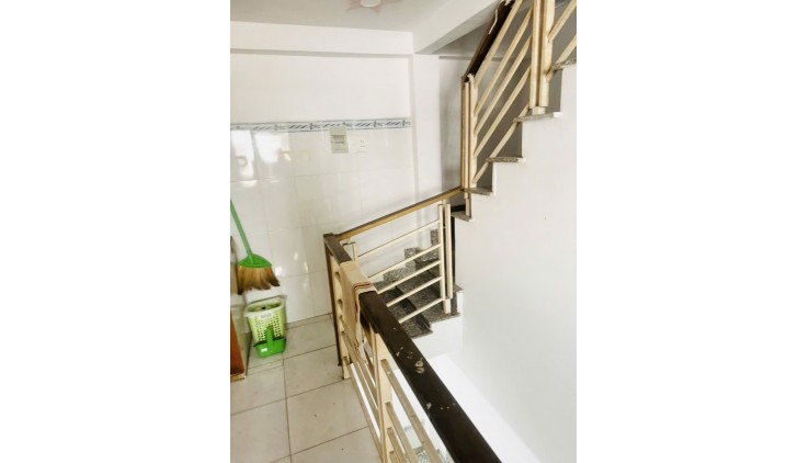 Bán nhà Huỳnh Tấn Phát 3 tầng 4pn 62m2 HXH Tân Thuận Đông Quận 7