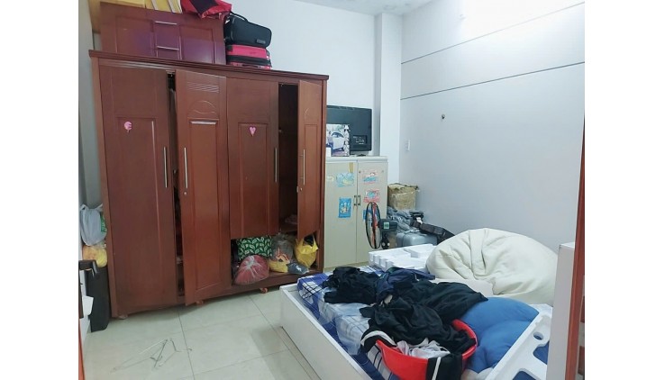 CHỦ XOẮN BÁN GIẢM CHÀO 300TR. GIÁ MỚI 5.2 TỶ. ĐẾN THỜI ĐIỂM VIẾT CỌC .HẺM Ô TÔ 7 CHỖ QUAY ĐẦU VÀ NGỦ TRONG NHÀ, LÊ TRỌNG TẤN TÂN PHÚ GIÁP TÂN BÌNH,