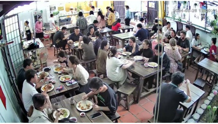 Quận Bình Thạnh, Sang Nhà Hàng Quán Chay Góc 2 MT Đẹp Lắm ổn định và có lượng khách gần Building cao ốc, Tel : 0915133238 ( chính chủ )