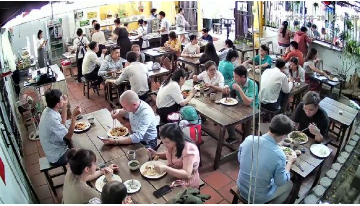 Quận Bình Thạnh, Sang Nhà Hàng Quán Chay Góc 2 MT Đẹp Lắm ổn định và có lượng khách gần Building cao ốc, Tel : 0915133238 ( chính chủ )