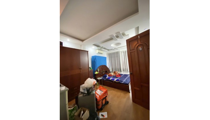 Bán nhà 3pn+ pn 123m2 3 tầng Huỳnh tấn Phát Tân Phú Quận 7