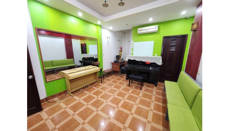 Khu hiếm nhà bán ! Bán nhà mặt tiền đường Hoa Phan Xích Long, Phú Nhuận, 4m x 16m, đồng bộ 4 tầng, chỉ 24 tỷ