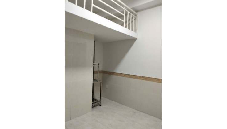 CHO THUÊ PHÒNG MỚI+GÁC LỬNG GIÁ RẺ NGAY TRƯỜNG ĐH VĂN LANG, PHƯỜNG 13