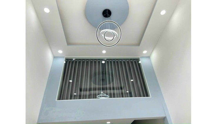 Bán nhà đẹp 1/ hẻm oto Hòa Bình quận Tân phú 4 x 18- 2 tầng chỉ 5.7 tỷ TL